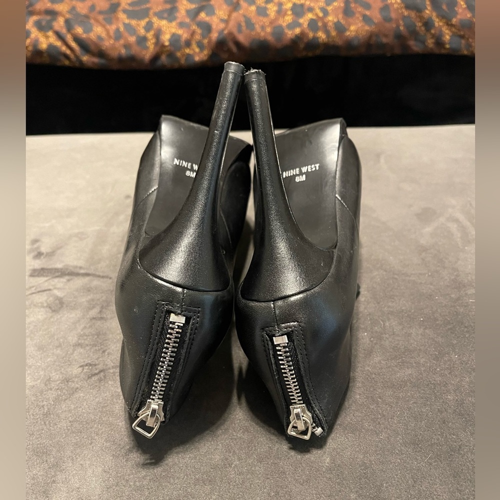 Nine West heeled booties - Picture 4 of 4